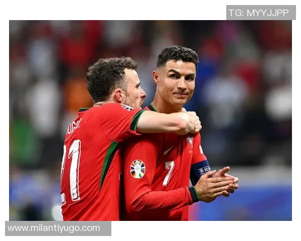 葡萄牙主帅称C罗为赢家团队需与之齐步前行 葡萄牙主帅称C罗为赢家团队需与之齐步前行