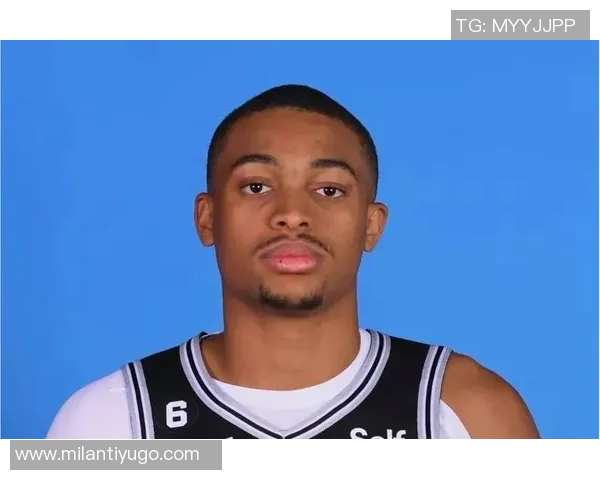 凯尔登约翰逊表现平平12分1板1助外线手感不佳三分球未能命中